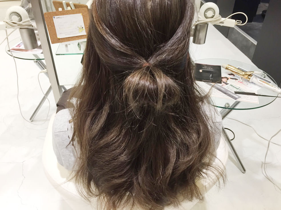 自分の髪で作るリボンハーフアップの作り方 ヘアレシピ 頭美人