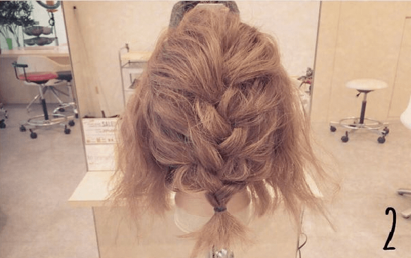 ショートヘアでもできる！抜け感のあるふわふわまとめ髪☆2