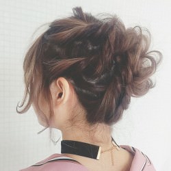 ねじって留めるだけ!簡単かわいいアップスタイル ヘアアレンジ ミディアムヘア