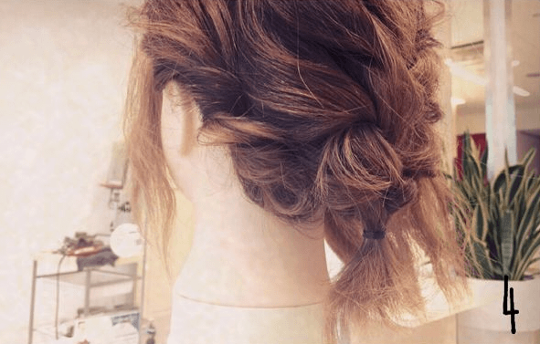 ショートヘアでもできる！抜け感のあるふわふわまとめ髪☆4