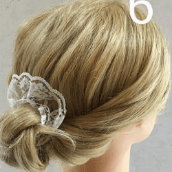 レースが可愛い☆三つ編みお団子　ヘアアレンジ　ロングヘア