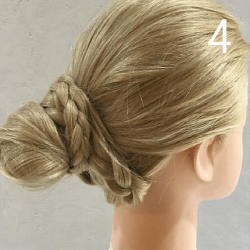 髪の量が多くてもOK!ボリュームお団子 ヘアアレンジ ロングヘア