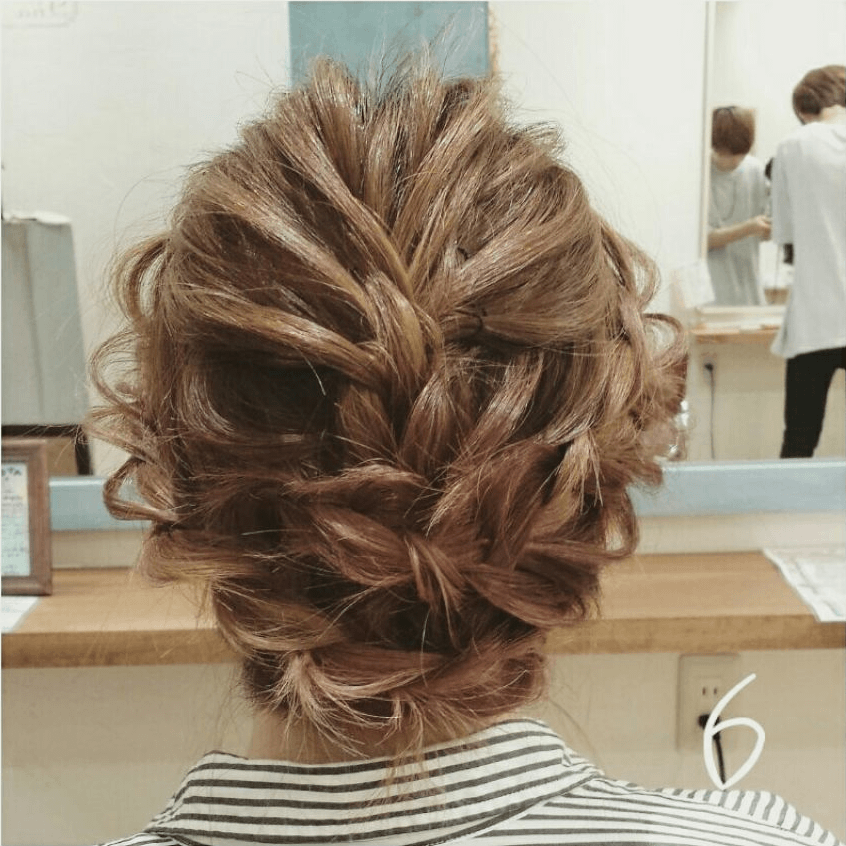 手が込んで見える ミディアムヘアのまとめ髪 ヘアレシピ 頭美人