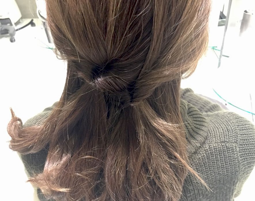 ヘアアクセは不要☆くるりんぱだけで作るポニーテール！3