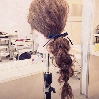 ローポニテ？編みおろし？シンプルなのに華やかなヘアアレンジ☆TOP