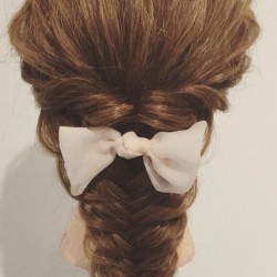 ゴム2本とピン1本だけで出来る!えび編みアレンジ♪ ヘアアレンジ ロングヘア