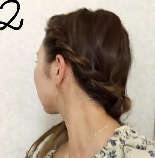 自分で出来るエアリー感満載のヘアアレンジ2