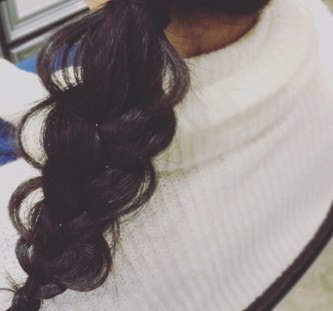 黒髪でゆるふわに決める！上品なヘアアレンジ☆3