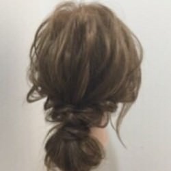 ロープ編みで作る！低い位置で作るラフなお団子ヘアTOP