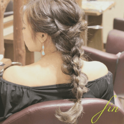 大人っぽい横顔に☆編み込みローポニーヘアTOP