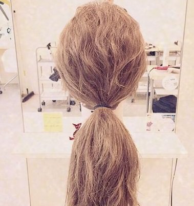 ローポニテ？編みおろし？シンプルなのに華やかなヘアアレンジ☆2