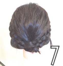 伸ばしかけのボブヘアで作る簡単まとめ髪☆7