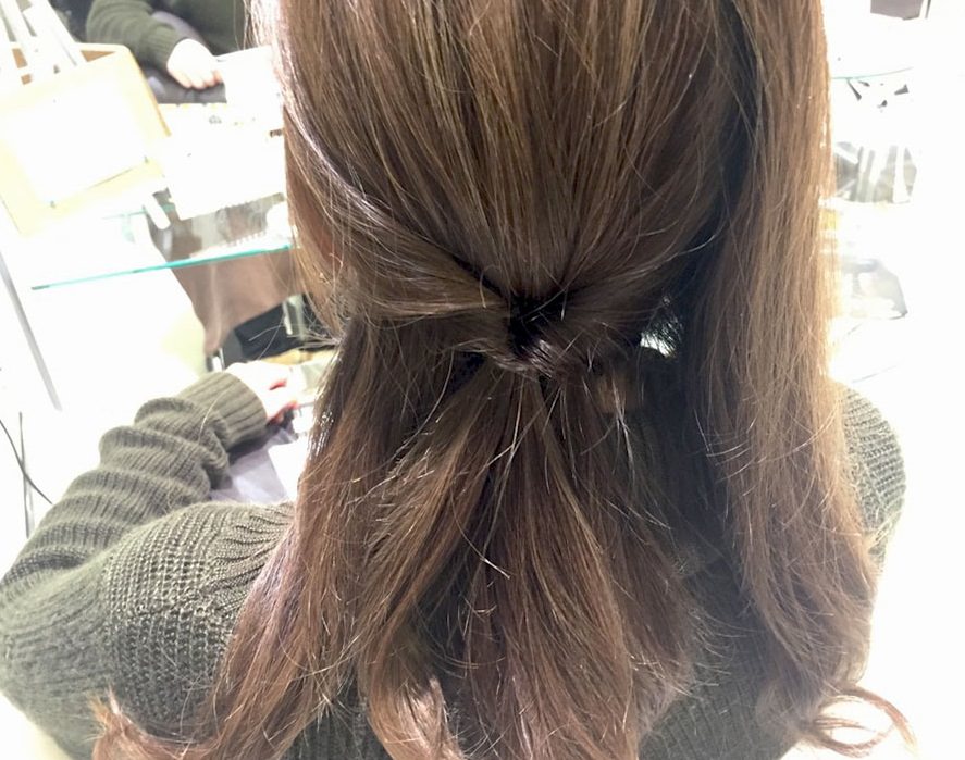 ヘアアクセは不要☆くるりんぱだけで作るポニーテール！2