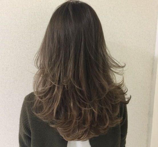 ねじって巻くだけで出来る 自然なゆるふわな巻き髪の作り方 ヘアレシピ 頭美人