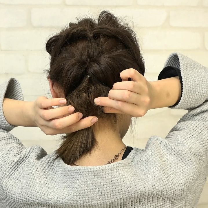 くるりんぱとたまねぎヘアで作る！爽やかなダウンヘア6