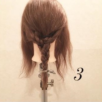 毛量が多い人向け トリプル三つ編みアレンジ ヘアレシピ 頭美人