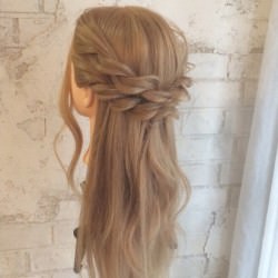 ねじるだけ♪簡単ゆるふわアレンジ　ヘアアレンジ　ロングヘア