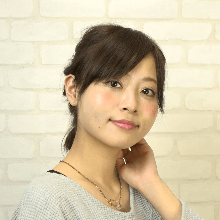 くるりんぱとたまねぎヘアで作る！爽やかなダウンヘア完成