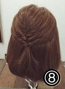 くるりんぱで簡単！ショートヘアのためのハーフアップアレンジ8