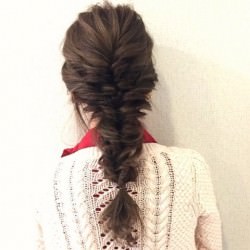 雨の日も楽しくなる♪崩れない編み込みアレンジ ヘアアレンジ ロングヘア