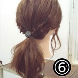 オシャレなヘアゴムが際立つ！ローポ二アレンジ　ヘアアレンジ　ロングヘア