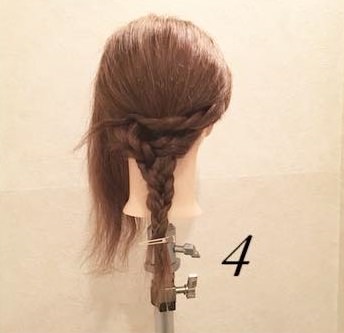毛量が多い人向け!トリプル三つ編みアレンジ☆4