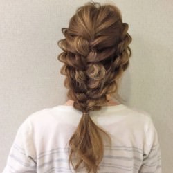 存在感UP☆ボリュームたっぷりの編み込みダウンヘア ヘアアレンジ ロングヘア