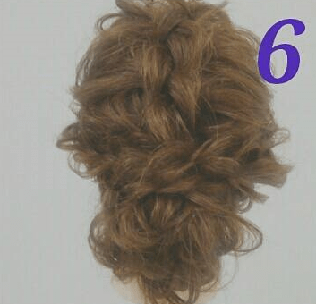 ニュアンスのある毛束感が特徴の四つ編みアレンジ6