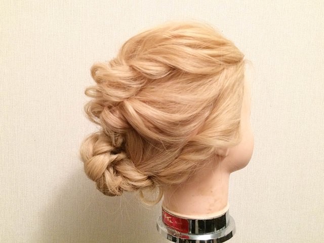 難しいテクニック一切ナシ！華やかアップヘアの簡単アレンジTOP