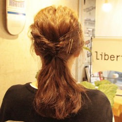 他の人に教えたくない!お洒落に見える簡単5分アレンジ☆ ヘアアレンジ ミディアムヘア