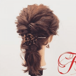 凝って見える☆ミディアムヘアのくるりんぱポニー ヘアアレンジ ミディアムヘア