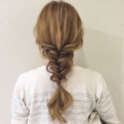 フィッシュボーン風だけど超簡単☆モテ系編みおろし ヘアアレンジ ロングヘア