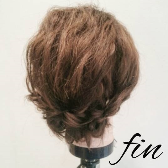 ショートヘアだからこそ差がつく！くるりんぱとロープ編みで作るまとめ髪アレンジ4