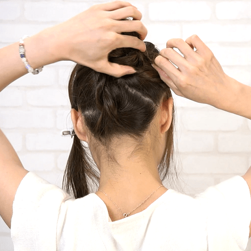 ロープ編みだけで驚きの華やかヘアに☆ゆるふわお団子アレンジ9