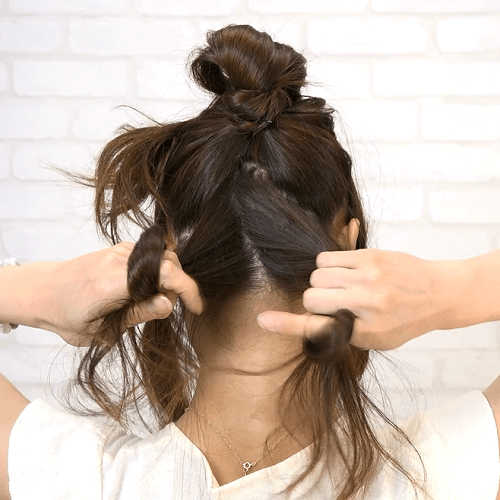 ロープ編みだけで驚きの華やかヘアに☆ゆるふわお団子アレンジ5