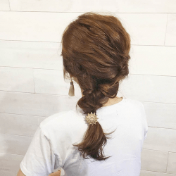 くるりんぱの応用編！上品なワンサイドポニーアレンジ♪　ヘアアレンジ　ロングヘア