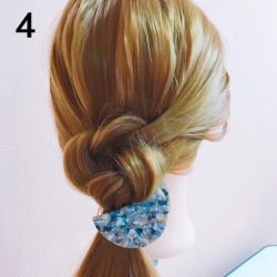 簡単おしゃれなスリーステップローポニー　ヘアアレンジ　ロングヘア