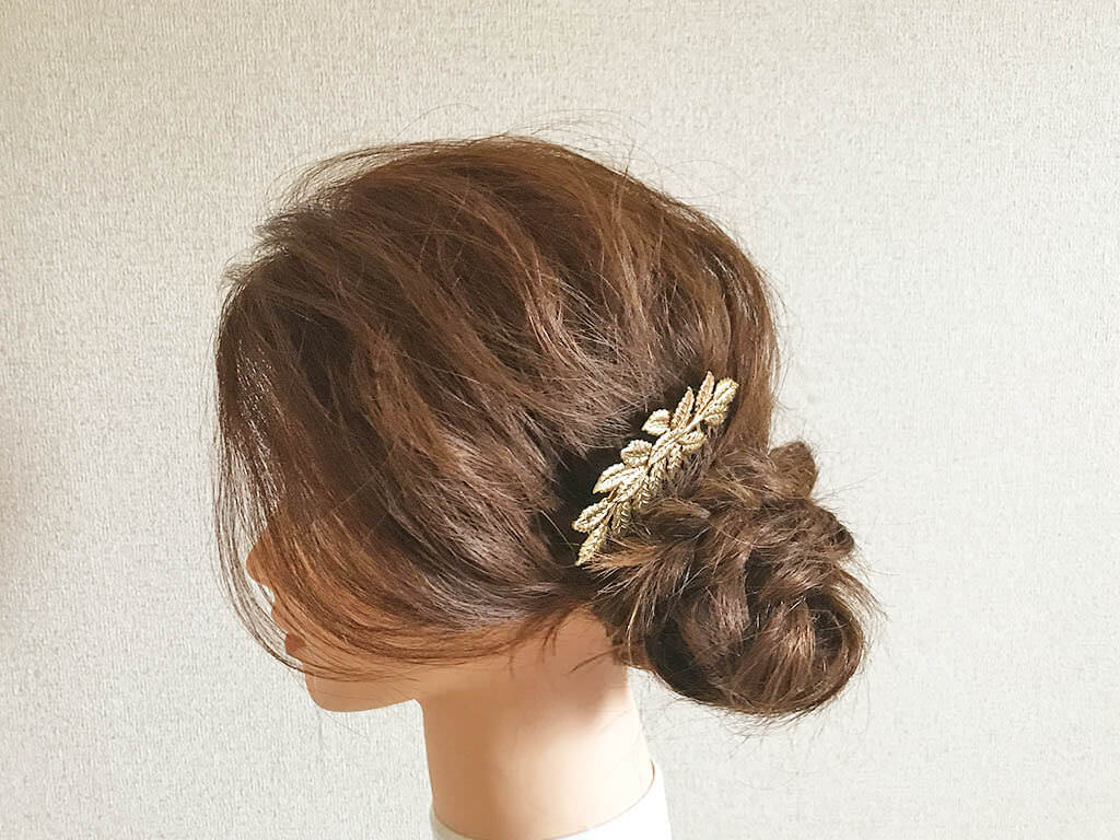 しとやかシニヨンヘアの作り方☆1