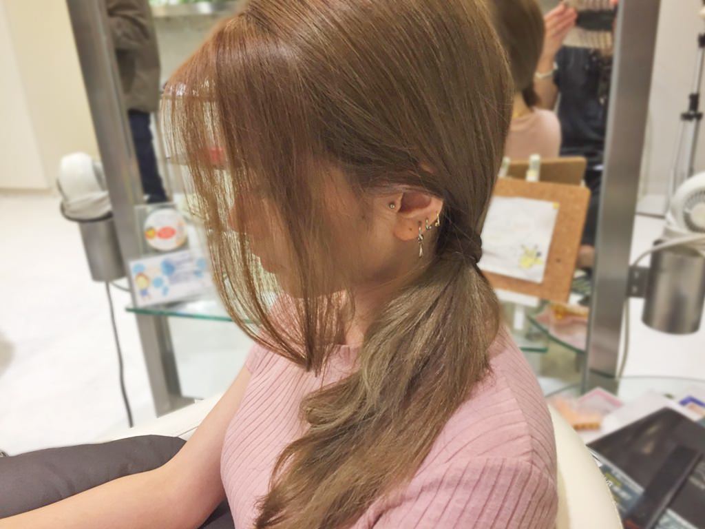 ズボラ女子必見 ササッとおしゃれなサイドヘアアレンジ ヘアレシピ 頭美人