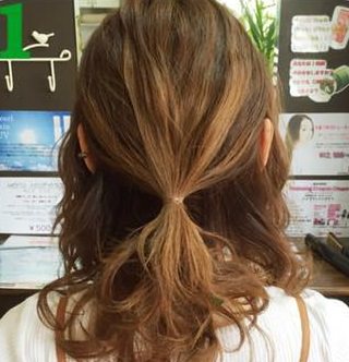 ミディアムヘアでもできる！ギブソンタック風こなれアレンジ1