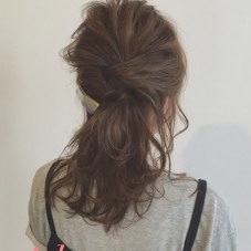 デートにおすすめ♡大人っぽいフワッとハーフアップ! ヘアアレンジ ミディアムヘア