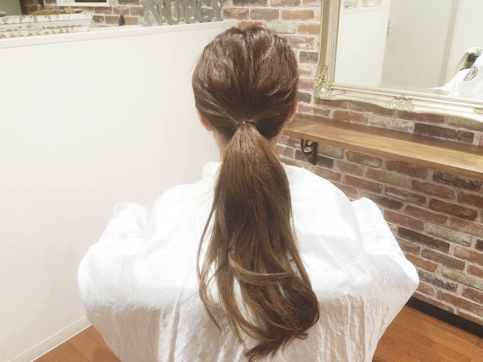 長めのロングヘアでも大丈夫!すっきりまとまるアップヘア☆1