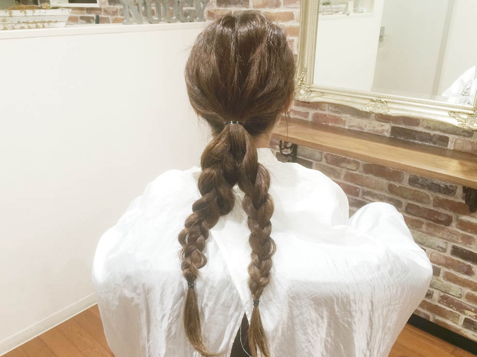 長めのロングヘアでも大丈夫!すっきりまとまるアップヘア☆2