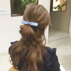忙しい朝におすすめのふんわりルーズなお団子ハーフアップ♡　ヘアアレンジ　ロングヘア