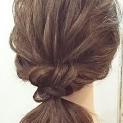 大人っぽい!低めアレンジポニー ヘアアレンジ ミディアムヘア