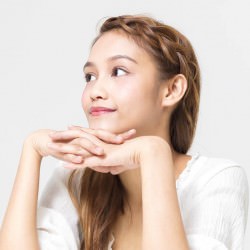 印象が変わる!三つ編みの裏編みについて ヘアアレンジ ロングヘア