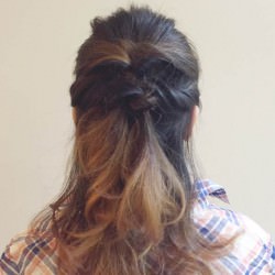 マンネリしてない?ハーフアップをひと工夫で一気にお洒落に☆ ヘアアレンジ ミディアムヘア
