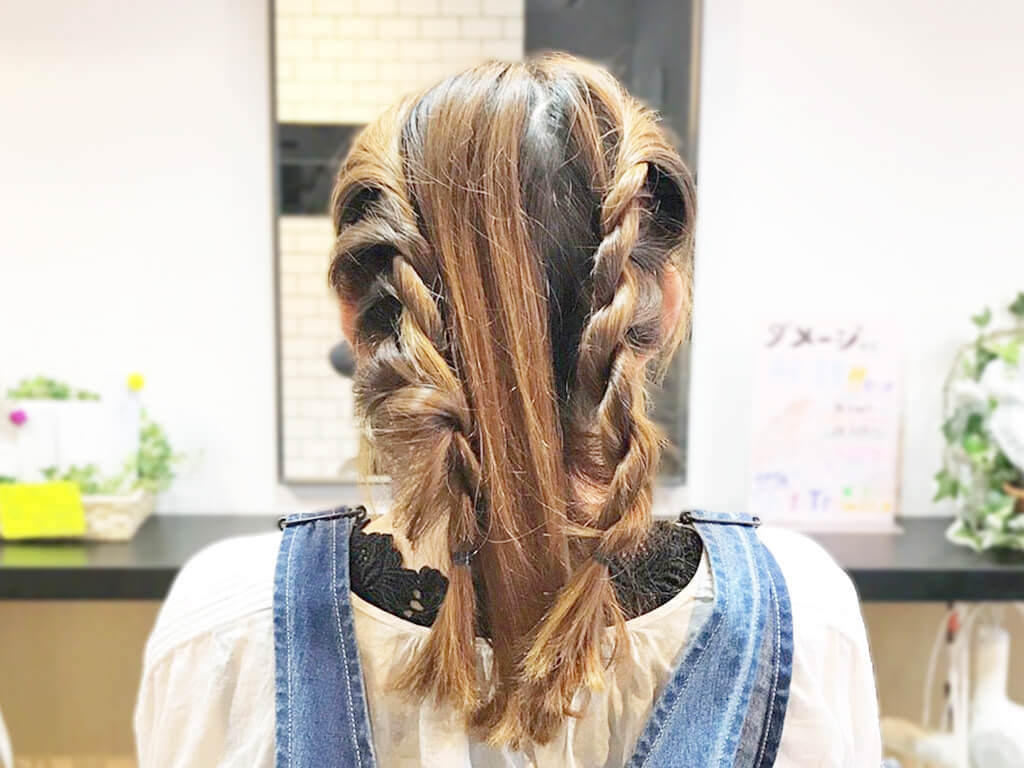 ねじるだけで簡単☆どんな服装にもあうロープ編みの簡単アップスタイル1