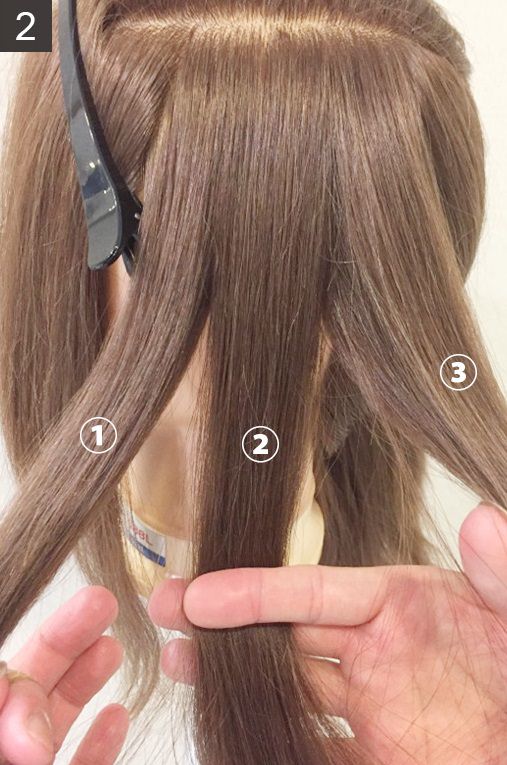 ヘアアレンジの超基本！三つ編みの編み方２