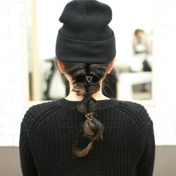 ニット帽に合わせる簡単くるりんぱへアアレンジ☆ ヘアアレンジ ロングヘア